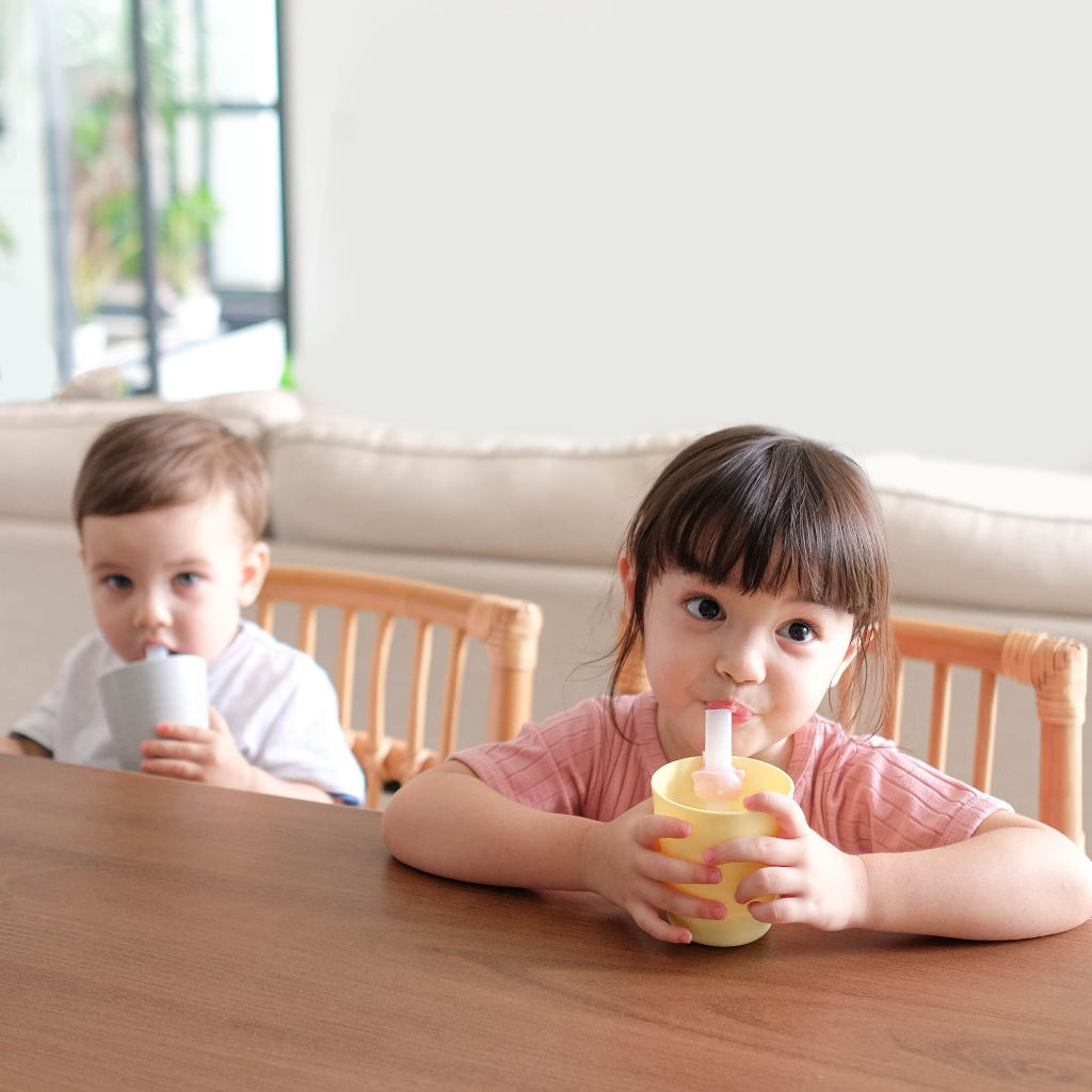 Little Dimple Straw and Clip / Sedotan Minum Travelling