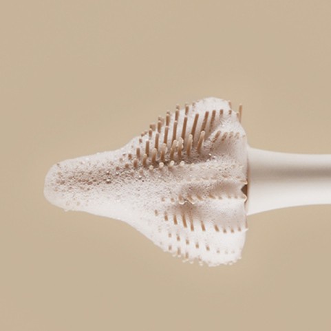 Simba Silky Silicone Teat Brush